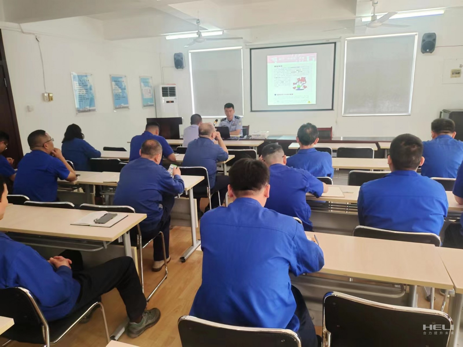 培訓(xùn)現(xiàn)場.jpg 培訓(xùn)現(xiàn)場.jpg