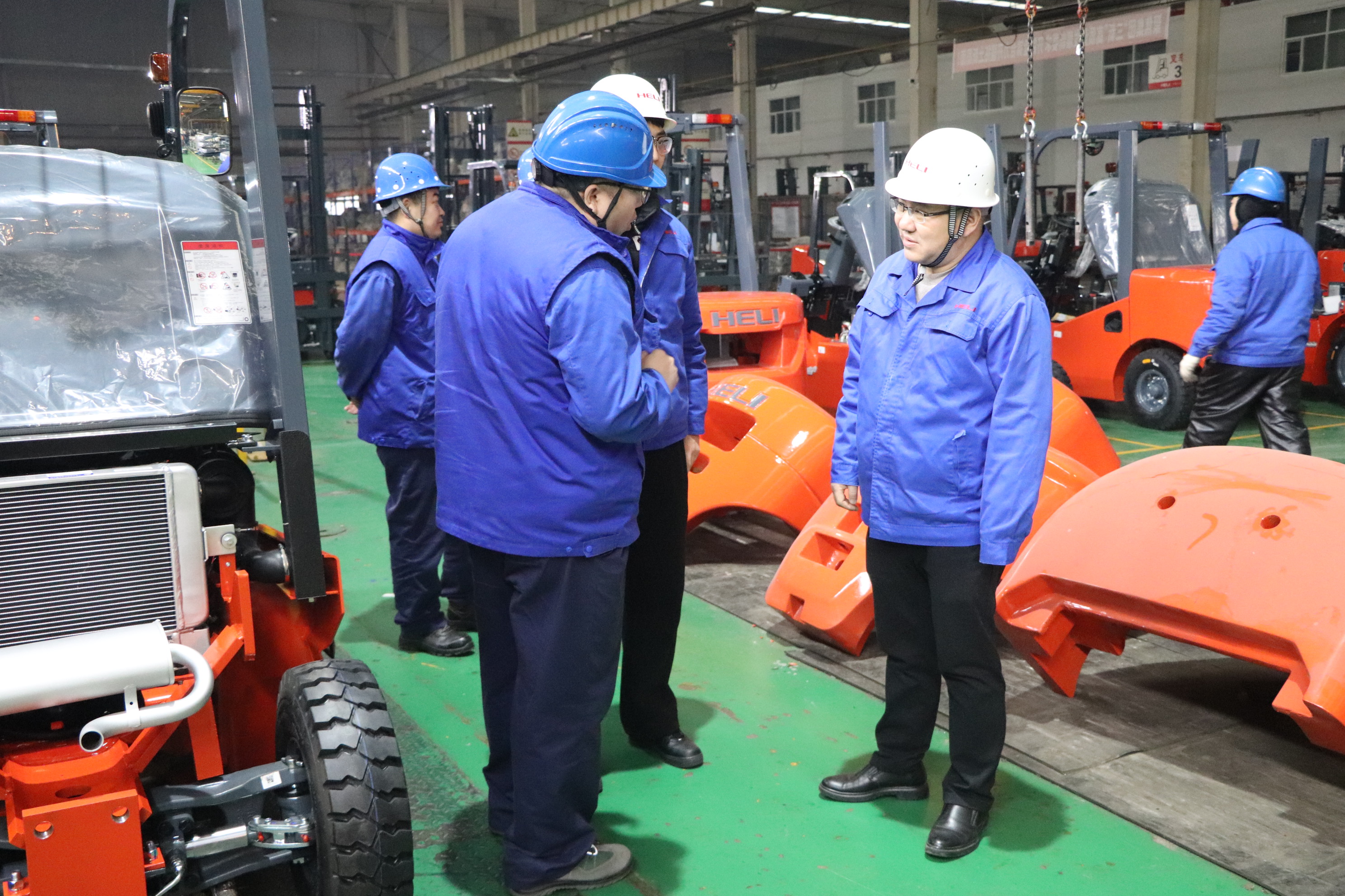 交流現(xiàn)場(chǎng)一.JPG 交流現(xiàn)場(chǎng)一.JPG